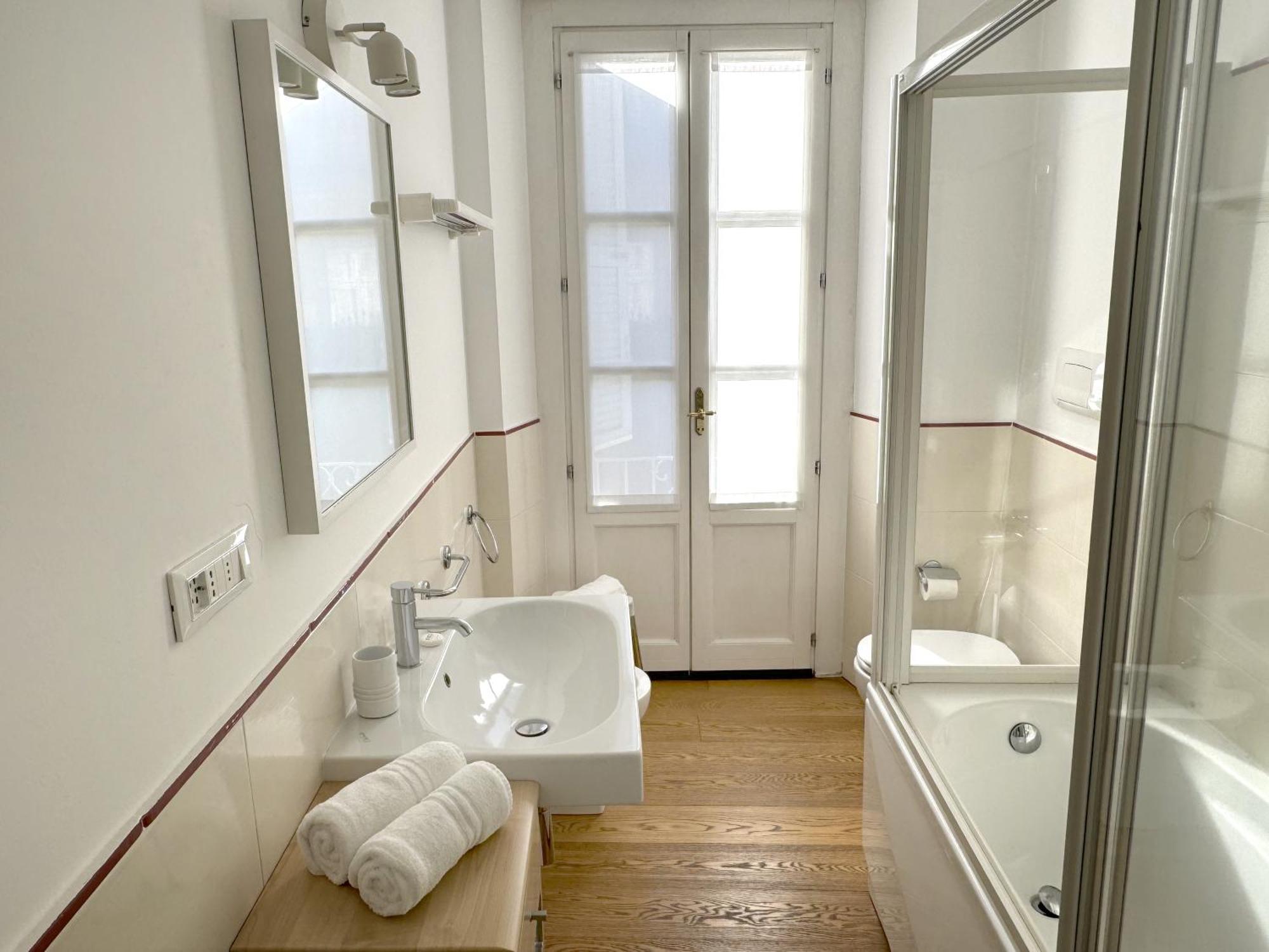 Joivy Cosy Ticinese Retreat 1-Bed Flat Near The Duomo Apartment Milan Luaran gambar