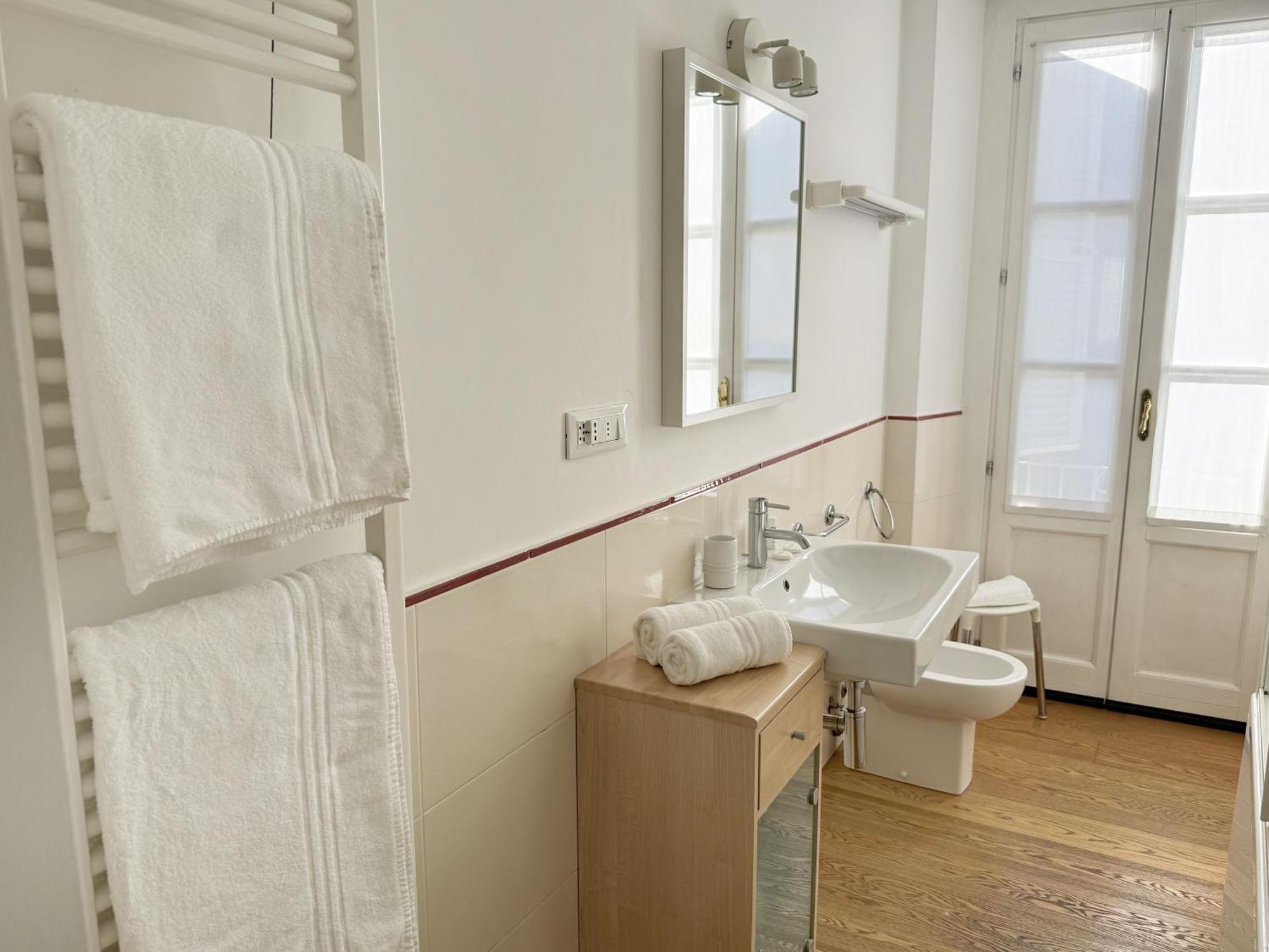 Joivy Cosy Ticinese Retreat 1-Bed Flat Near The Duomo Apartment Milan Luaran gambar